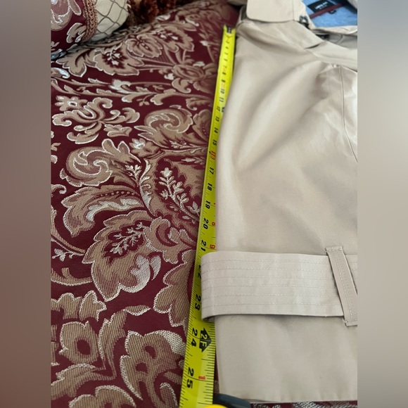 London Fog rain coat - Picture 11 of 14